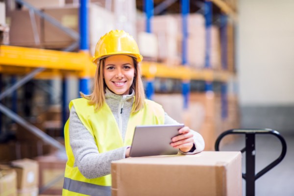 logistik4 Das Logistikzentrum von Boxexpert sorgt für reichlich Lagerware an Gehäusen