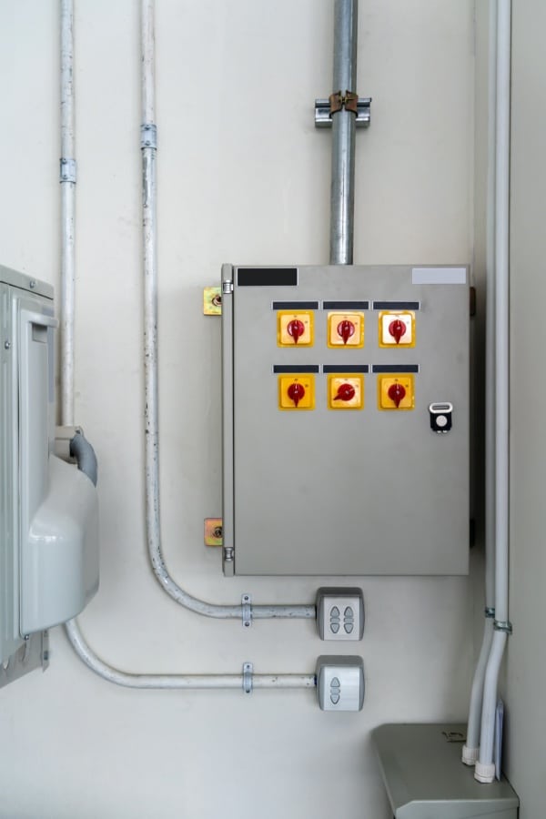 applikation-gebäudetechnik-2 Wandgehäuse für Gehbäudetechnik, Wandschränke mit IP Schutzklassen